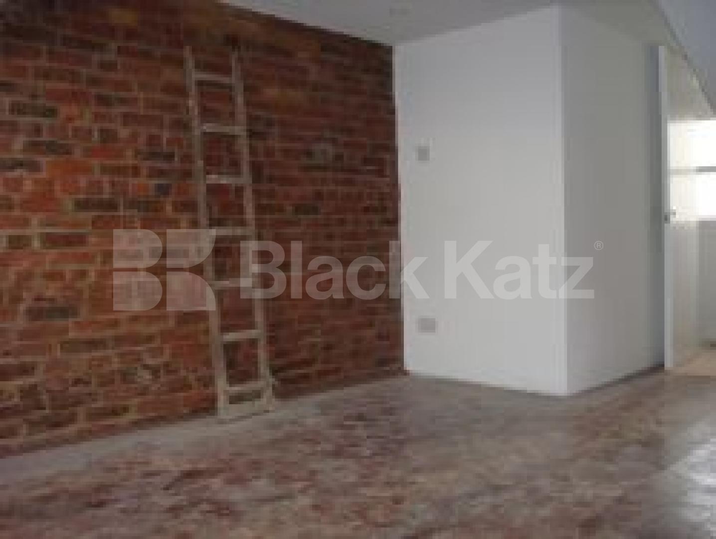 			NEW INSTRUCTION & MUST SEE !!!!, 2 Bedroom, 1 bath, 1 reception Flat			 Dalmeny Road, TUFNELL PARK N7